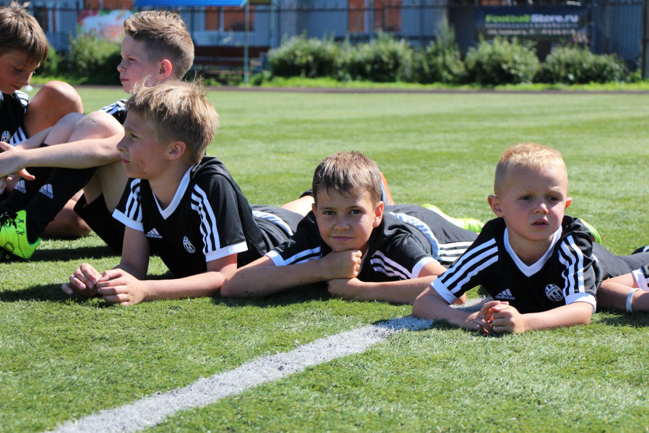 Camp russia. Футбол дети. Футбол дети Россия. Футбол дети ДНР. Juventus Academy Kids.