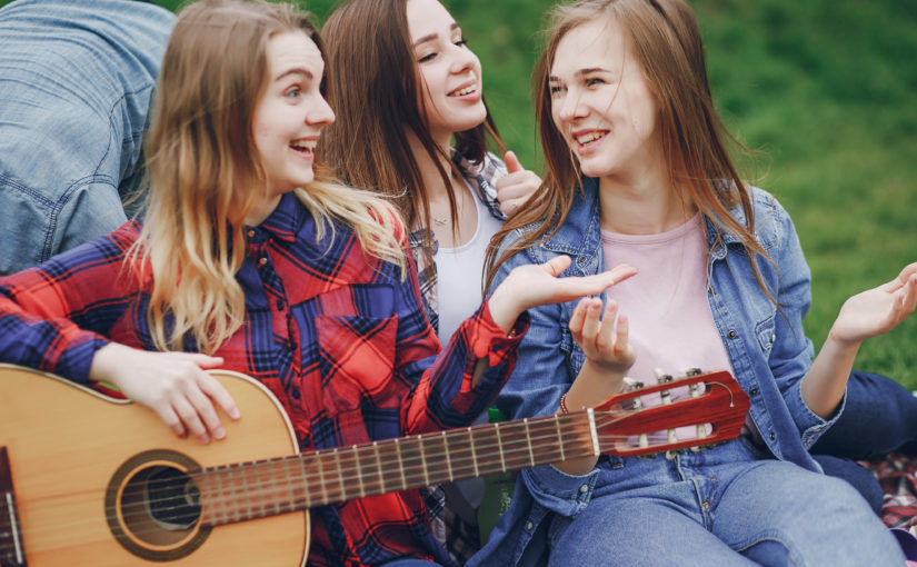 Детские песни для лагеря: поют все!